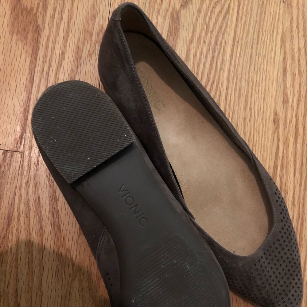 Vionic flats - Picture 2 of 2